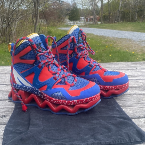 I’m selling a pair of couture mark by Mark Jacobs ninja sneakers - Picture 6 of 10